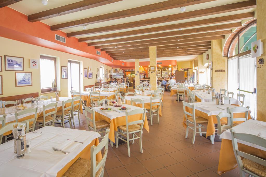 Hotel Antichi Cortili Dossobuono Exteriér fotografie